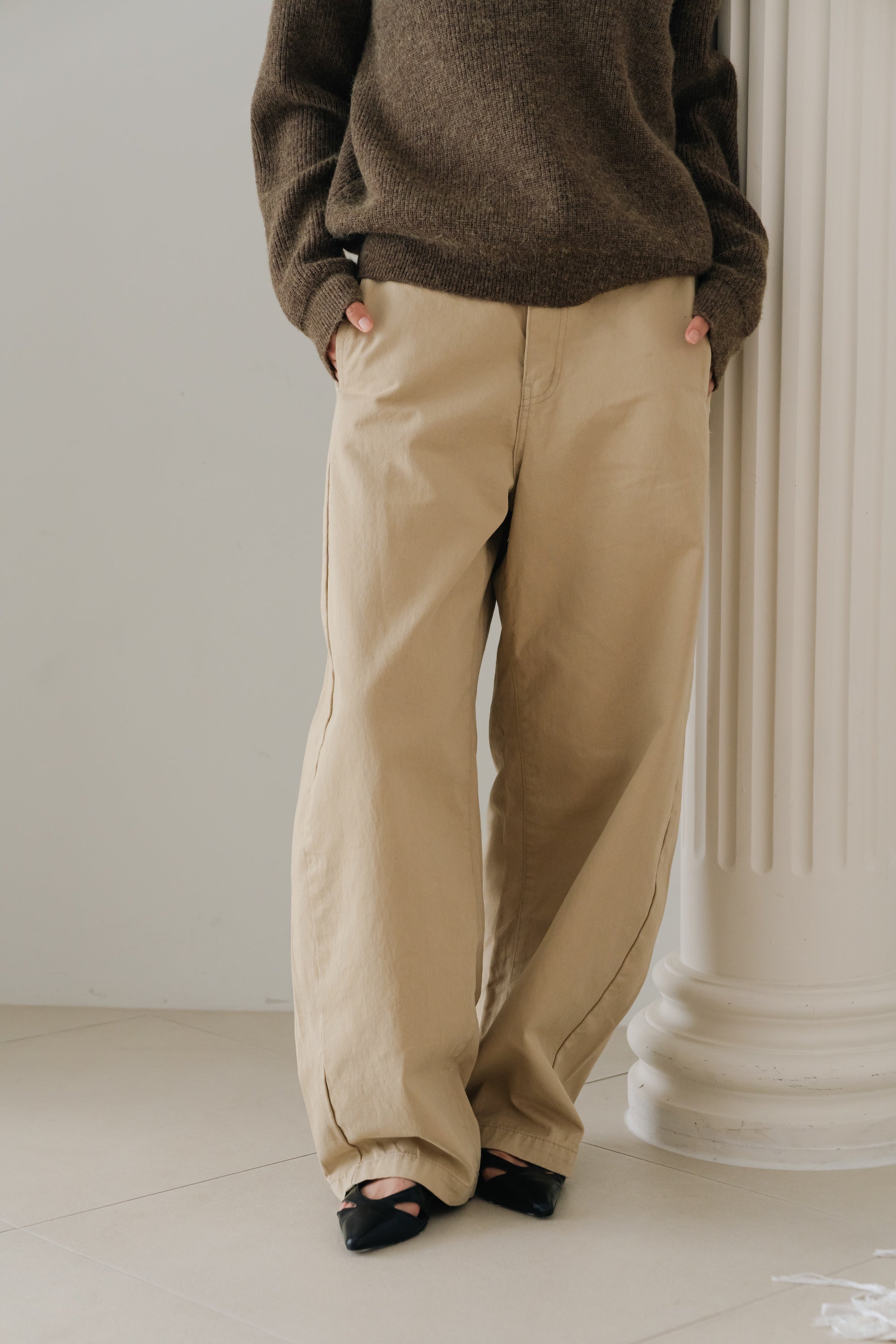 Loose fit straight pants-BEIGE