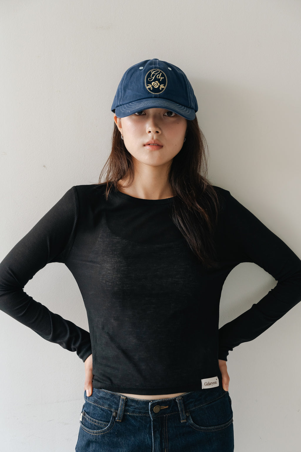 Layered basic tops-BLACK