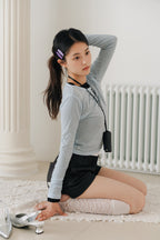 Layered basic tops		-BLUE