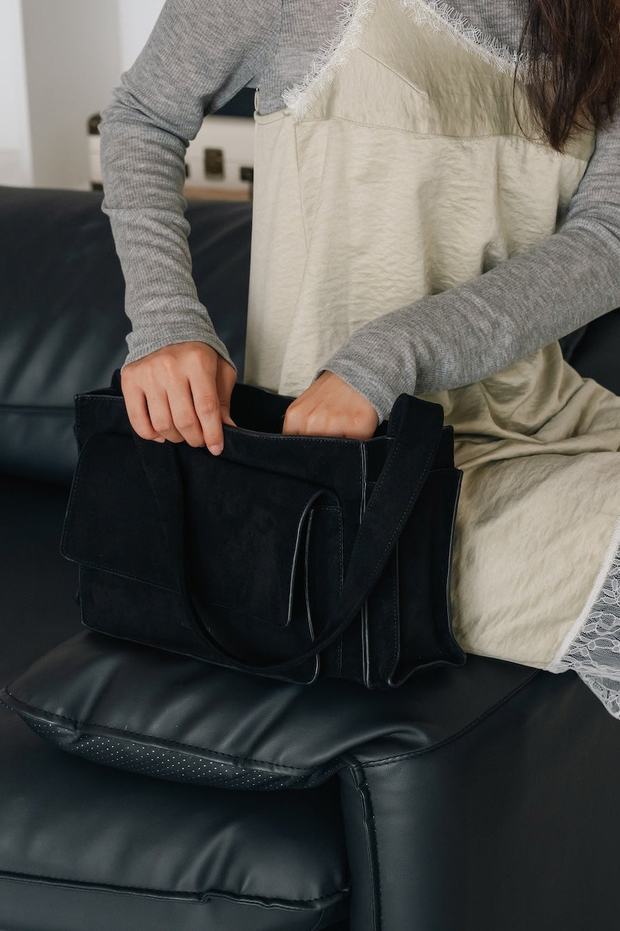 Suede Shoulder Bag-BLACK