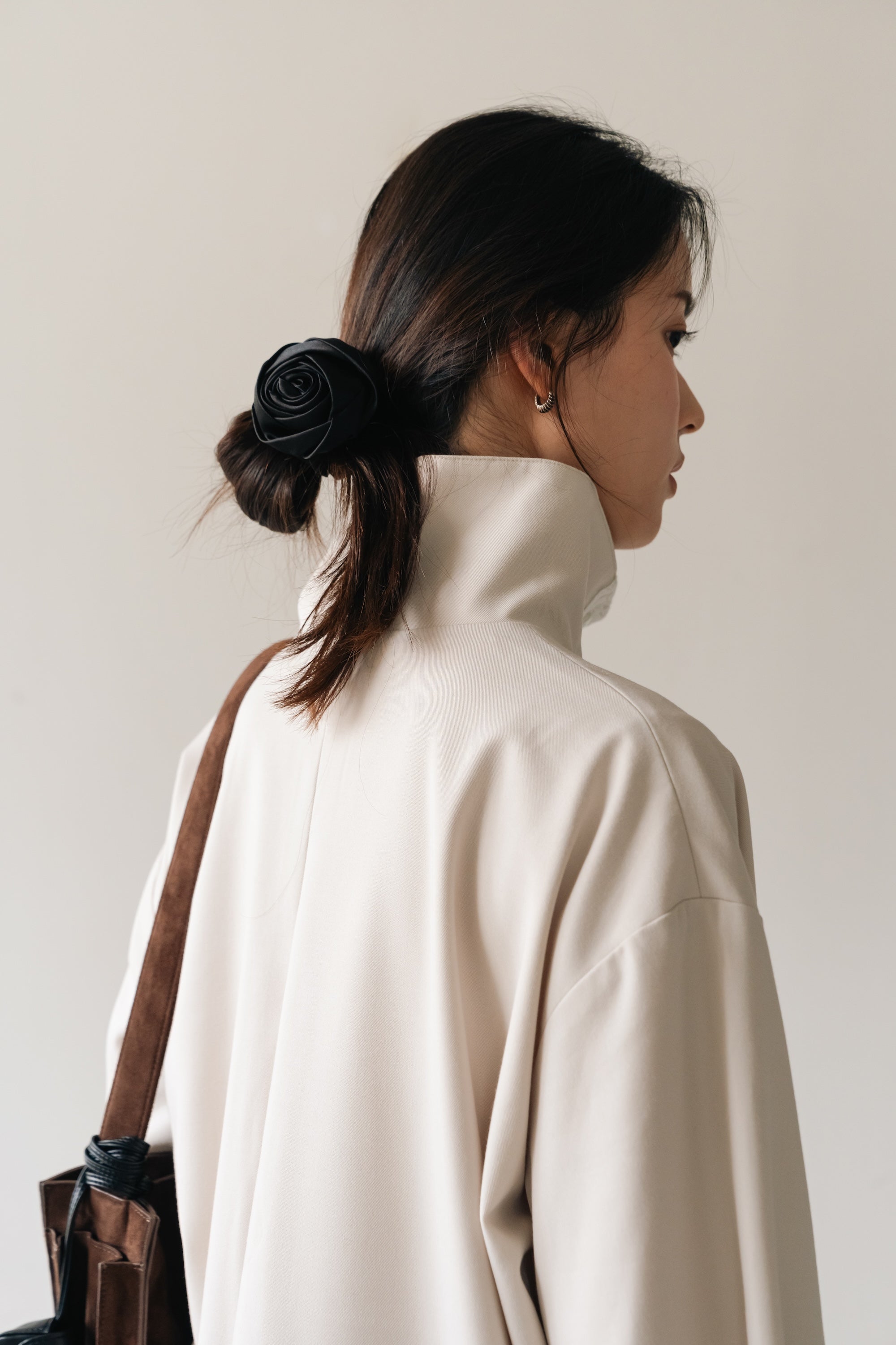 Lace Volume Coat-BEIGE