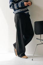 Loose fit straight pants-BLACK