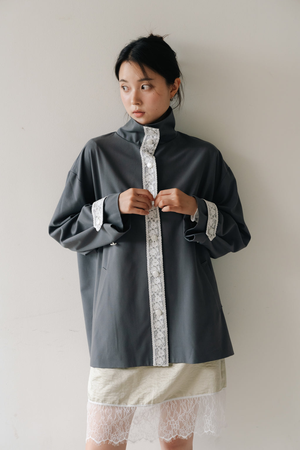 Lace Volume Coat-GREY
