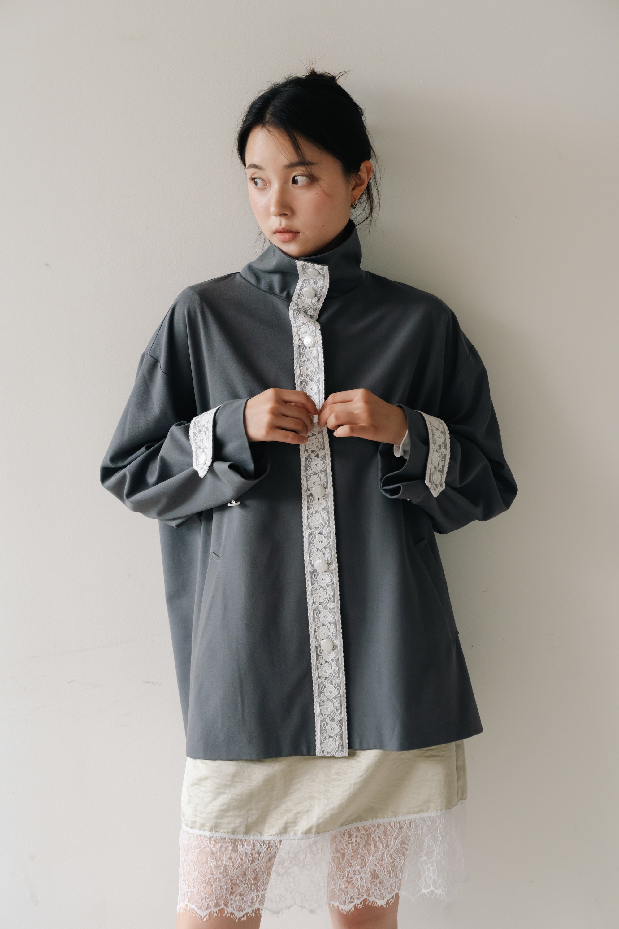 Lace Volume Coat-GREY