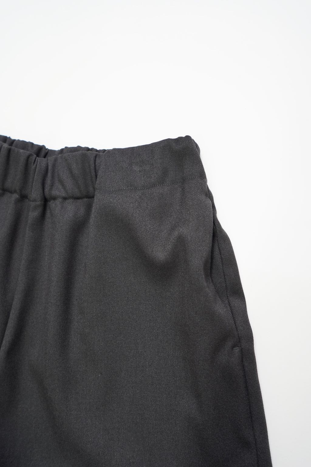 Back Frill Shorts-GREY
