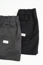 Back Frill Shorts-BLACK
